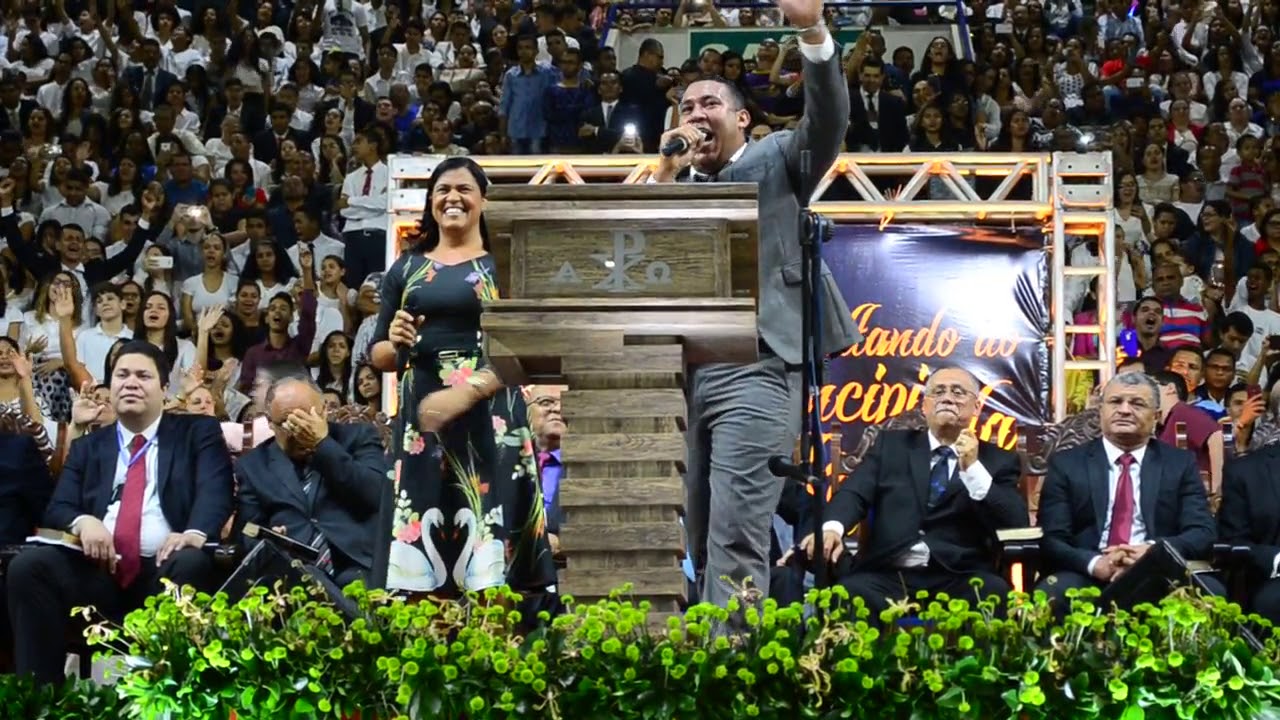 Alisson e Neide Cantando Paulo e Silas