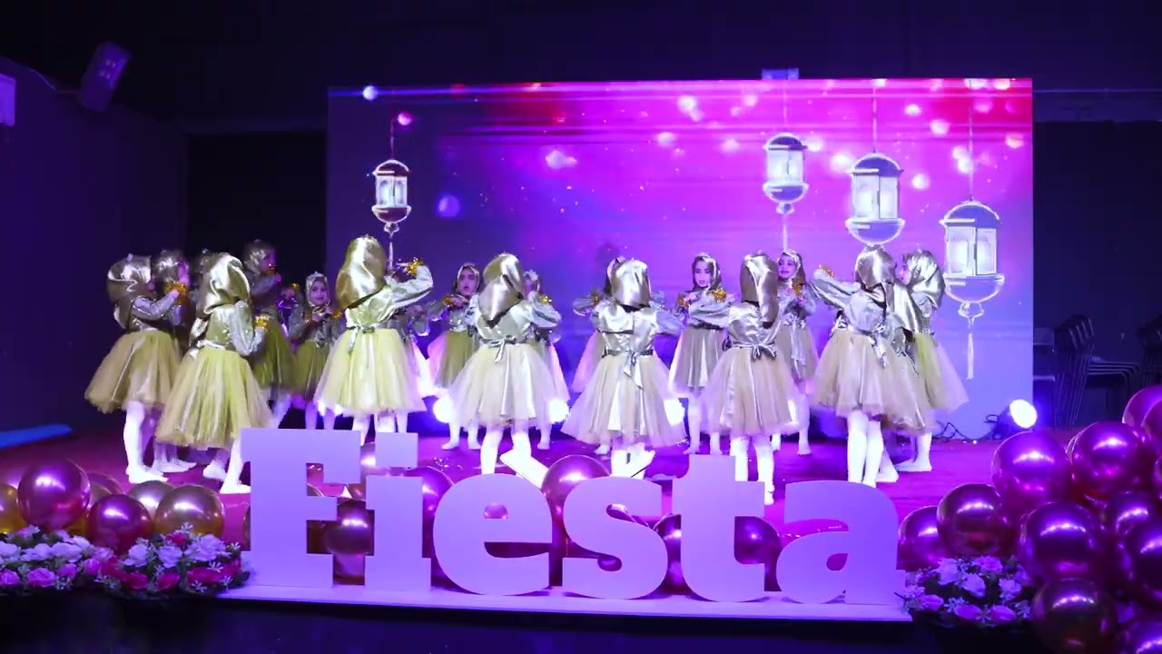Dance With Arabic Song Girls