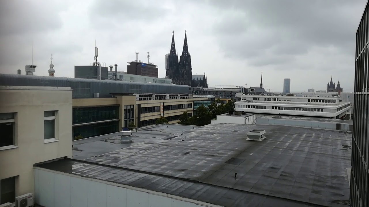 Aufzugstour bei Karstadt in Köln