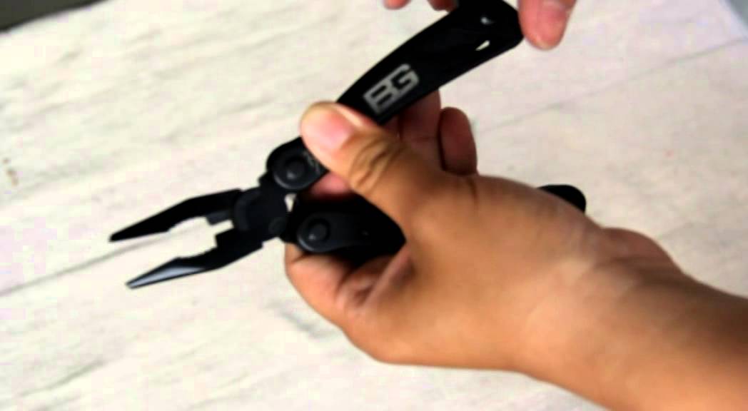 Bear Gerber Pocket Multi-Plier, 22 in 1 Multi Tool