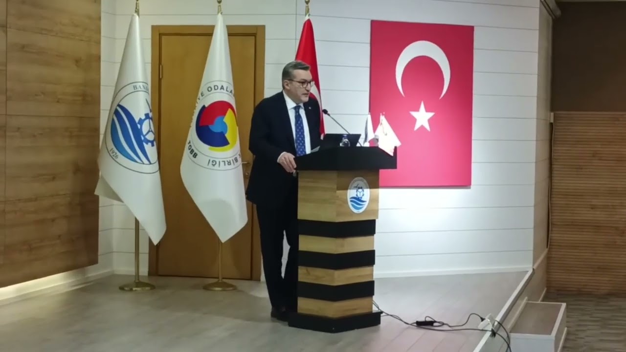 Ekonomist Prof. Dr. Emre Alkin sunumlarıyla 