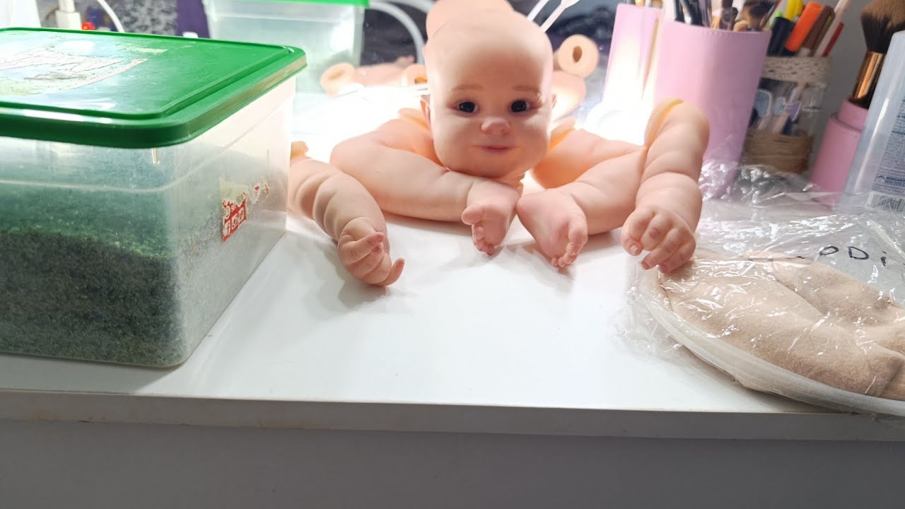 Cómo rellenar y montar  un bebe reborn🧸