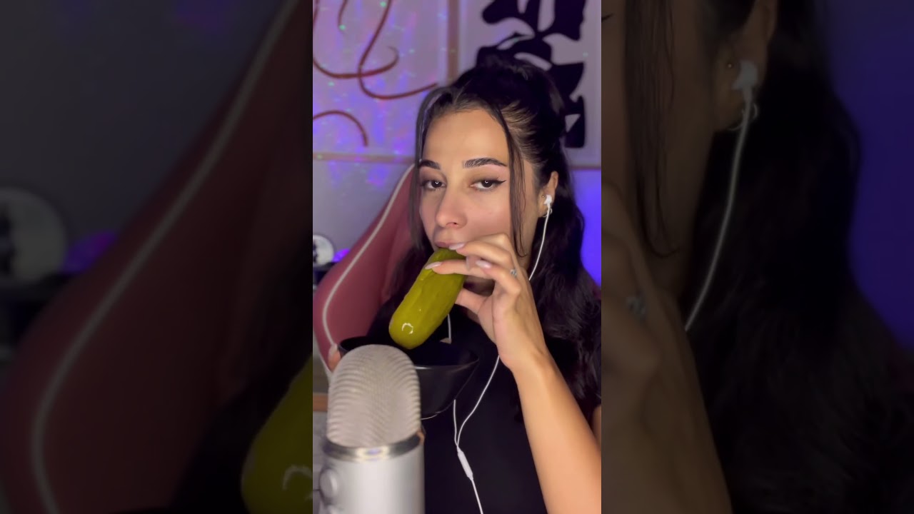 DEV TURŞU YEDİM 😬🤢 #asmr #asmrsounds #asmrtingles #warheads #&uuml;r&uuml;ndeneme #asmrpickle #giantpickle
