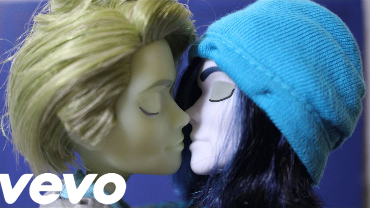 Lukas Graham 7 Years (A Monster High Stop Motion) GAY LOVE STORY