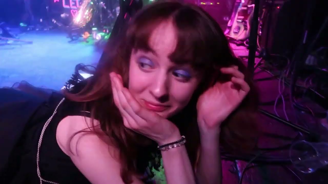 Let's Eat Grandma - 'Donnie Darko' | Newcastle, The Cluny (October 13th, 2022)