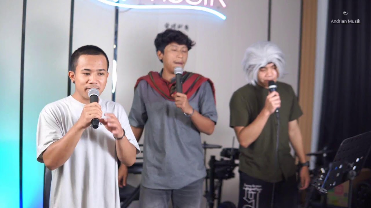 Andrian live musik At Andrian Musik