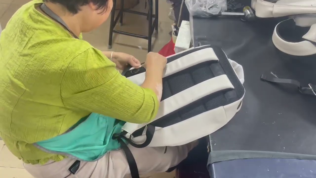 ZhiYun Leather Goods: High-End Bag Production with Skilled Craftsmanship