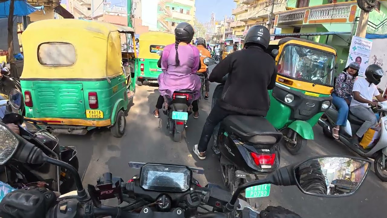 Day 125 — Progress in the Quiet Moments | TVS Raider Office Commute | Daily Motovlog India Part 1