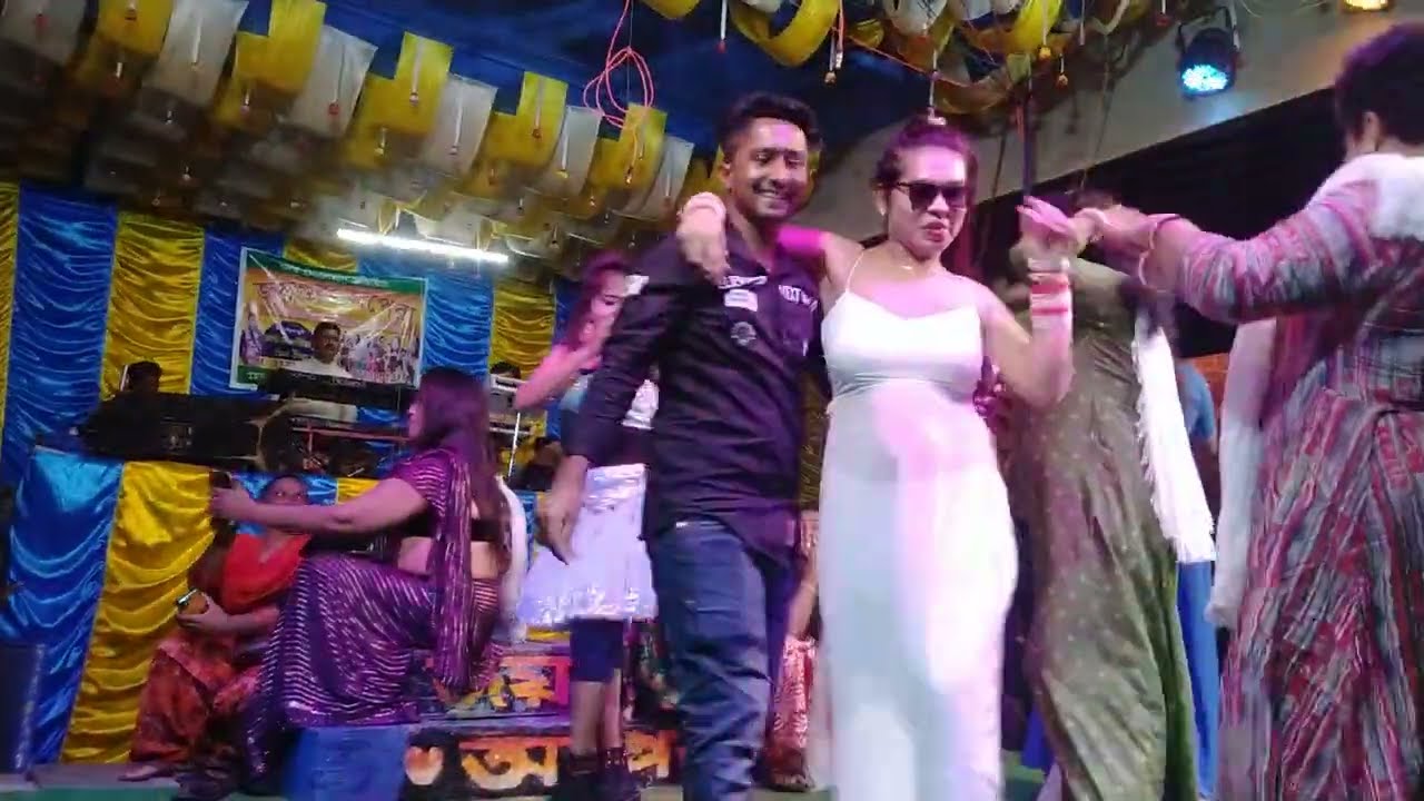 ভাইরাল গীদ, আমার স্বামীকে দেবো না টোটো চালাতে, শিল্পী রিতা,ajboss