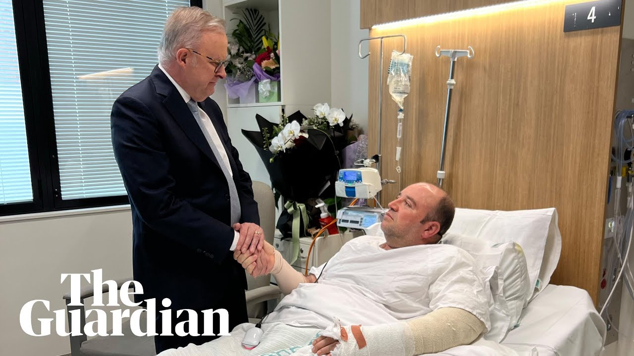 Prime minister meets the 'Australian hero' Ahmed al Ahmed in hospital