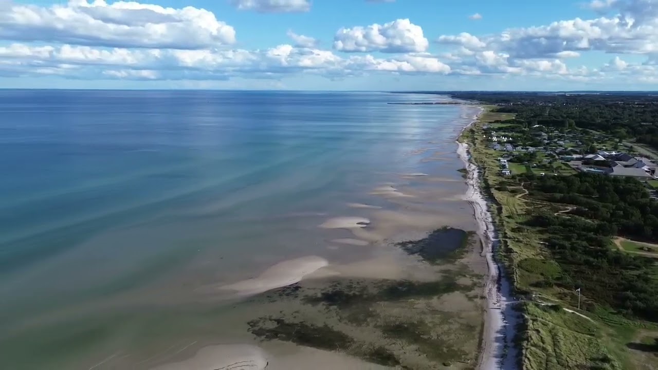 Drohnenflug am Kattegat Strand in Øster Hurup, Dänemark (DJI Mini 3)