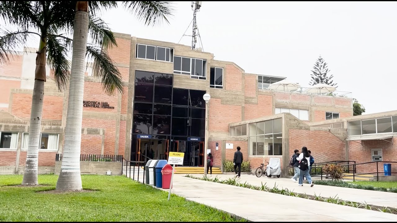 Biblioteca Central PUCP. Transformaciones