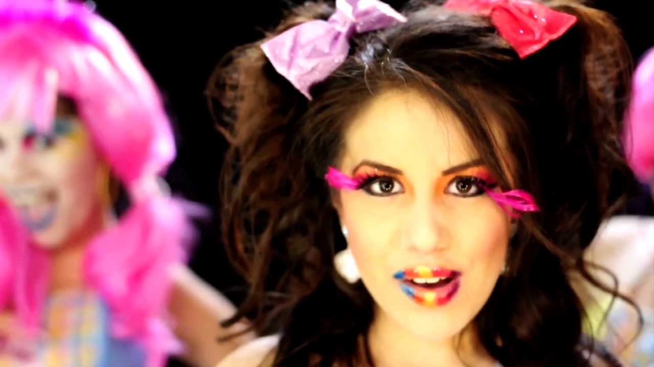 Fabiola Roudha Inesperada Atraccion Video Oficial