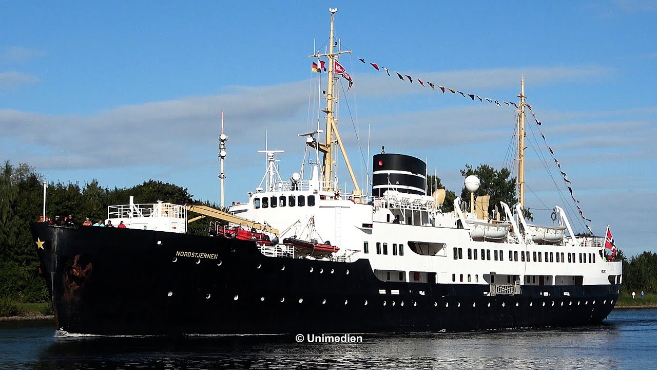 NORDSTJERNEN | the plain ship horn of world's oldest cruise ship still in service | 4K-Quality-Video