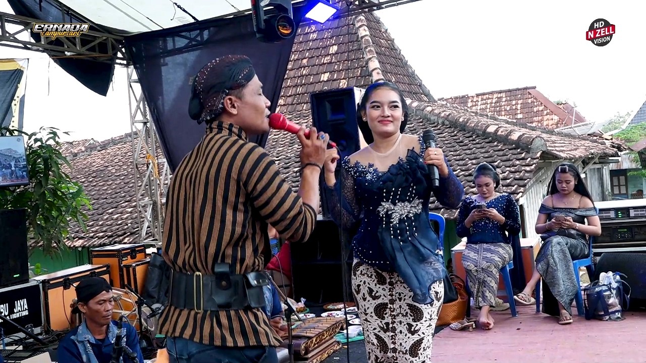 Kawin  Kontrak  ||  DEVI ASMARANI  &  BROTTO  HOST  ||  ERNADA  CAMPURSARI