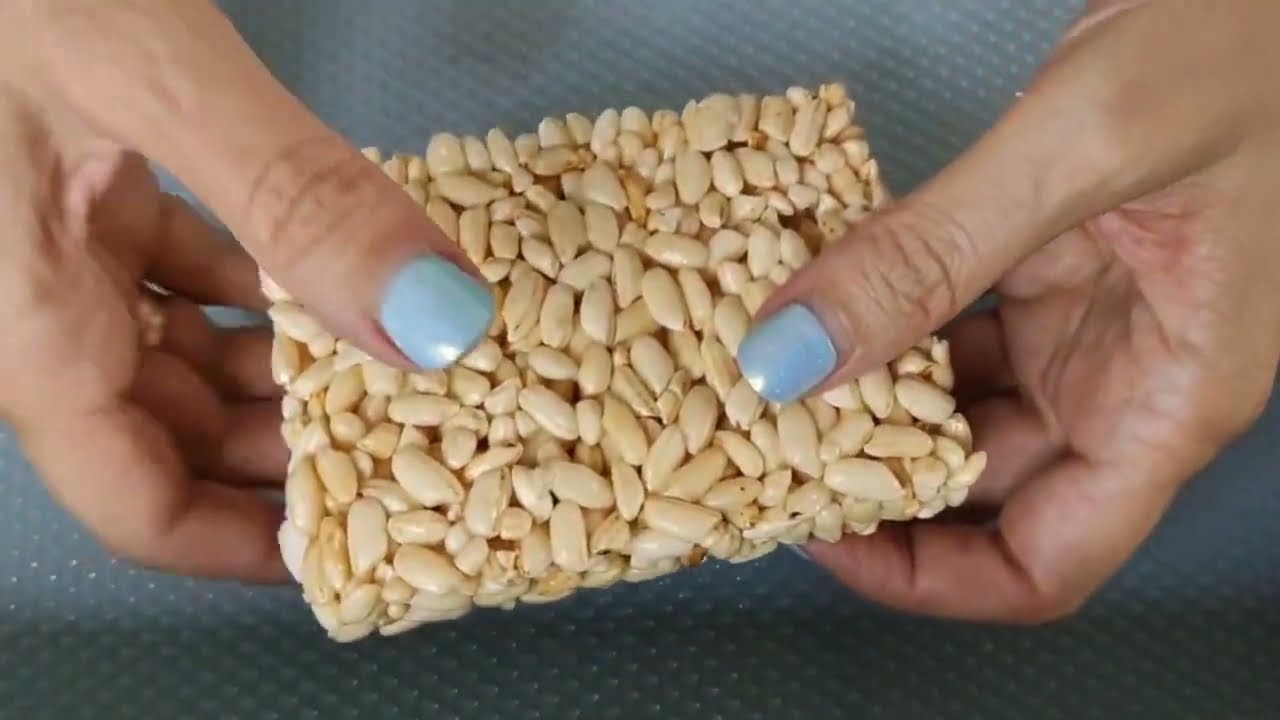 And here's how the airy rice crunches. ASMR