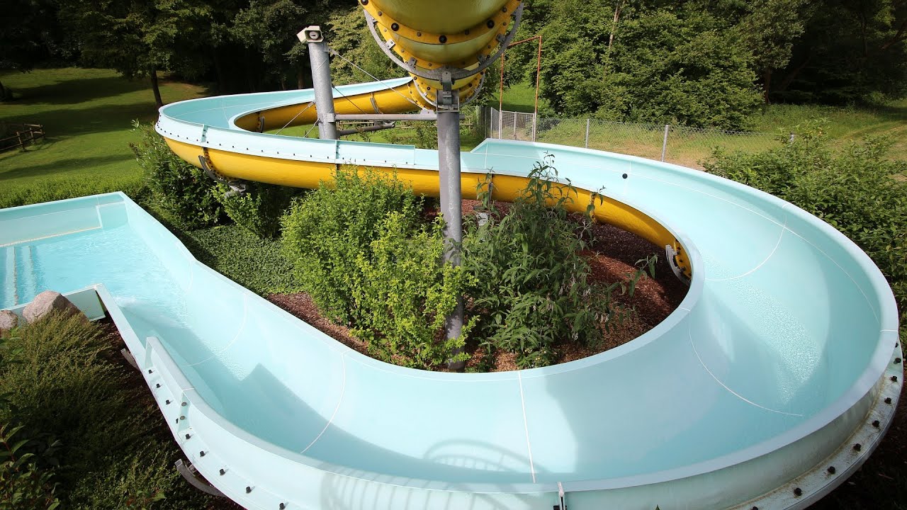 offene Riesenrutsche :: Freibad-Rutsche | Freibad M&ouml;nsheim