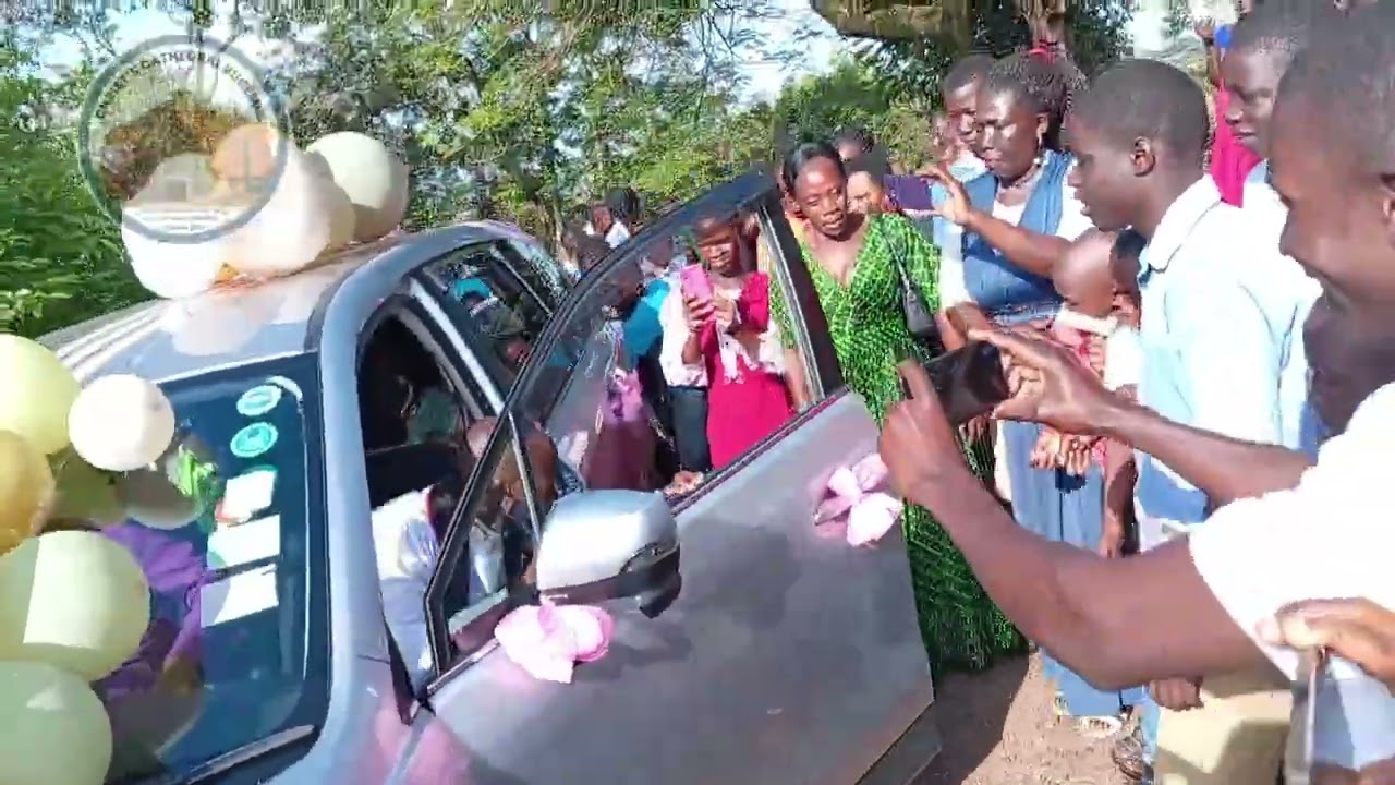 |08.03.2026| Bishop Officially hands over the car to the Vicar of Christ's Cathedral Bugembe