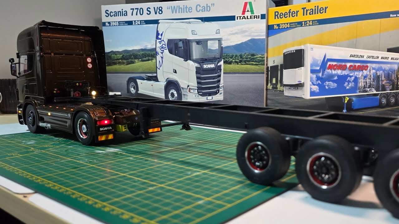 Reefer Trailer Schmitz Black Amber Scania Lkw S R 730 V8  ltaleri 1:24 Mercedes Actros Mp4 Part 1