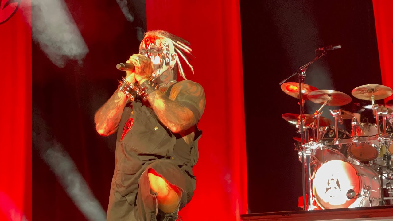 MuDvAyNe live At West Palm Beach 7/20/23 / Fan made, (a lot of signing of the camera man)