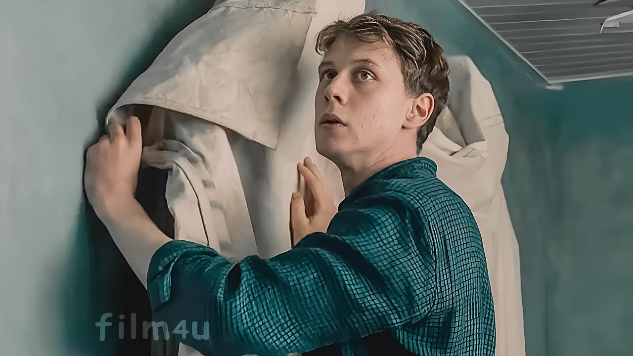 بيسكنوا بيت مهجور من 30 سنة وميعرفوش اللي مستنيهم هناك 🎭ملخص فيلم marrowbone