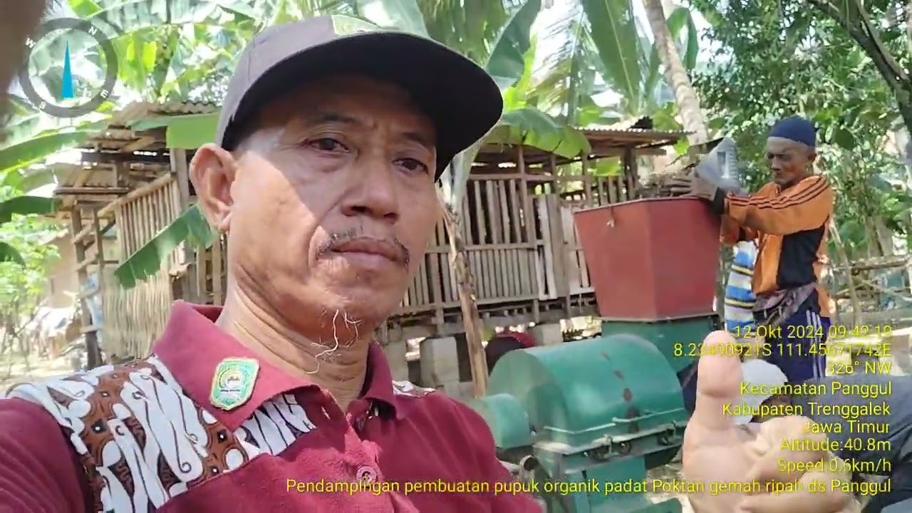 Pembuatan Pupuk Organik Padat dg Mesin Appo Poktan Gemah Ripah Ds.Panggul