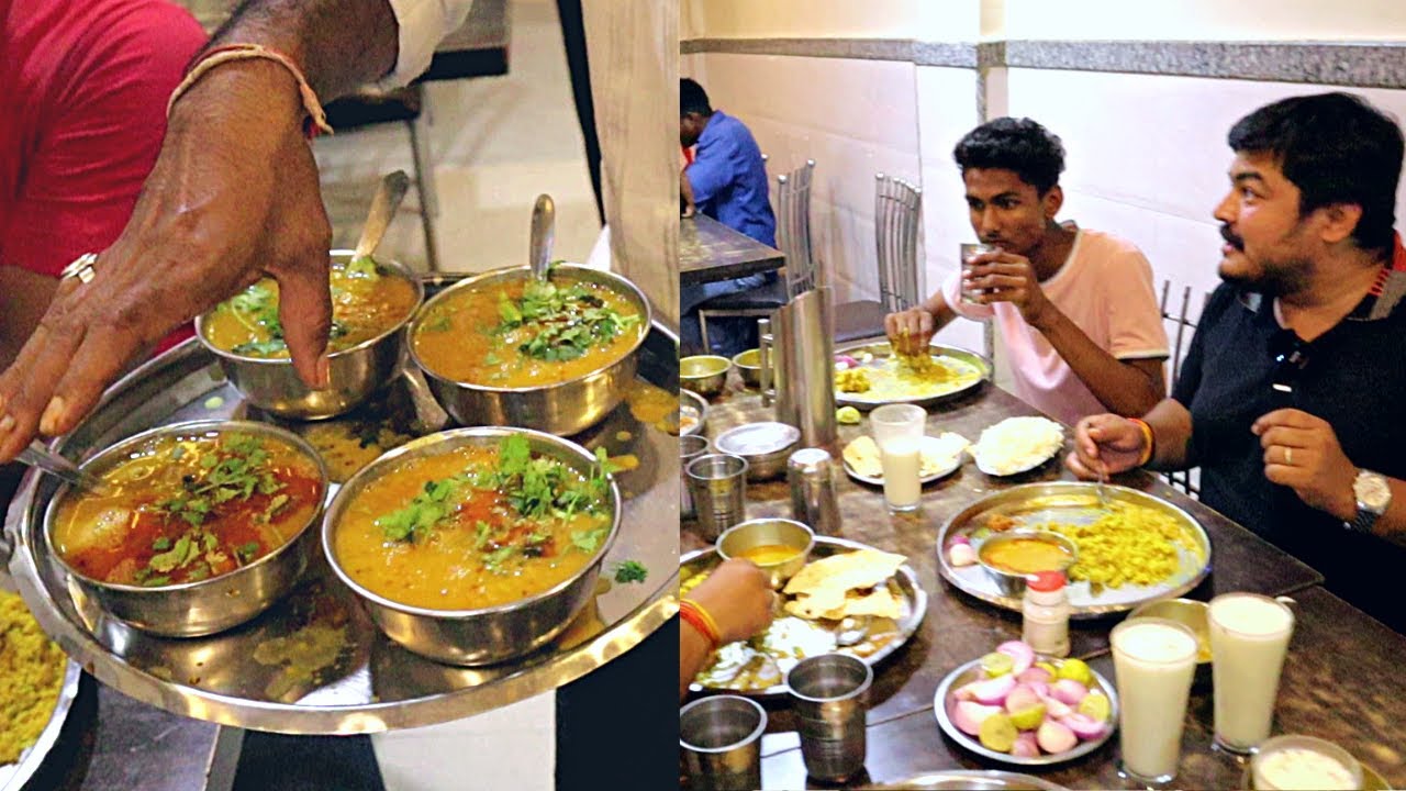 દાહોદ ની ફેમસ બાફલા બાટી 😋 માટે સૌથી મોટુ નામ એ છે અરિહંત દાલબાટી