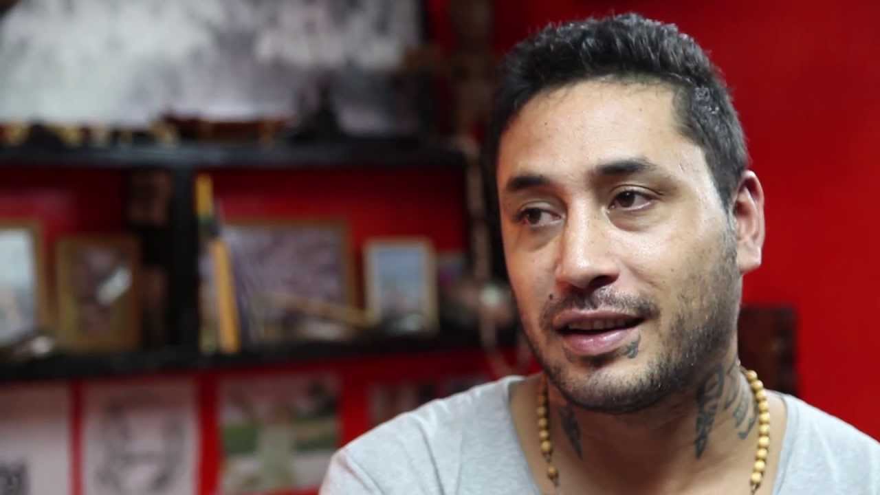 Soane Paninia, tatoueur Polynésien