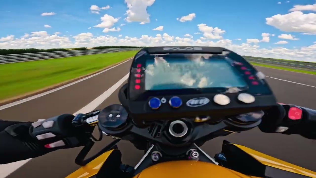 Volta rápida no Circuito Panamericano | Triumph Street Triple 765RS 2025