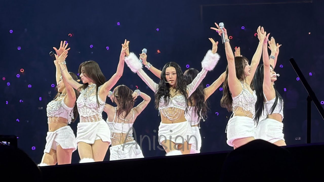 Strategy TWICE [트와이스] 2026 Fancam in New York Day 2 [260220]