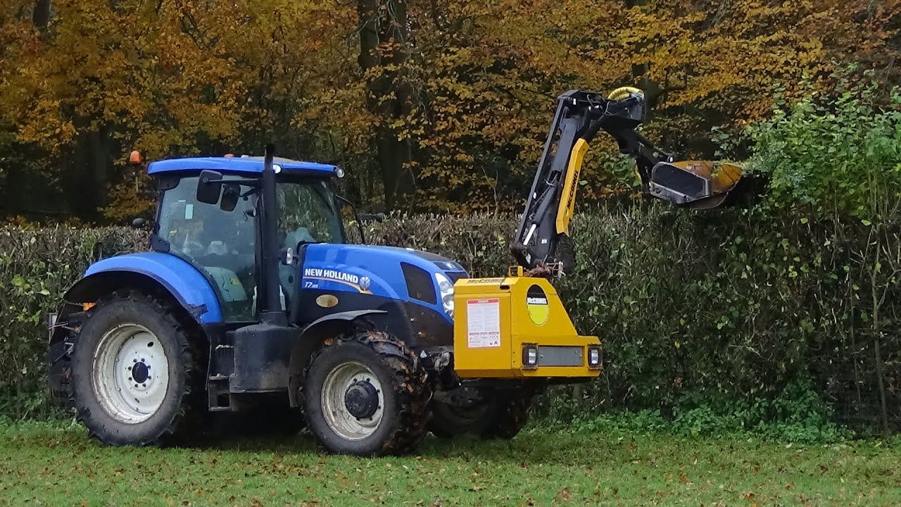 Hedge Cutting with New Holland T7.185 and Front Mounted McConnel trimmer - Hedge Cutting 2022