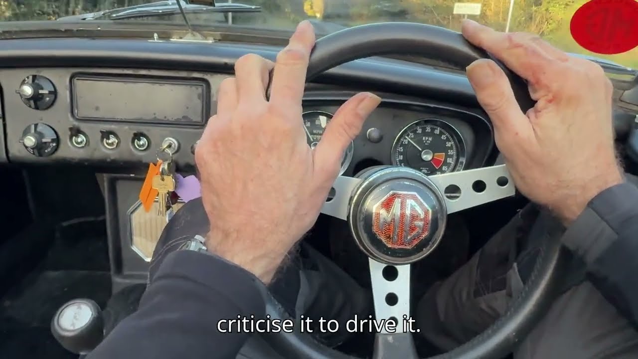 Продается родстер MG B 1964 года выпуска (мотопарк Motodrome). Заводится, работает на холостом хо...