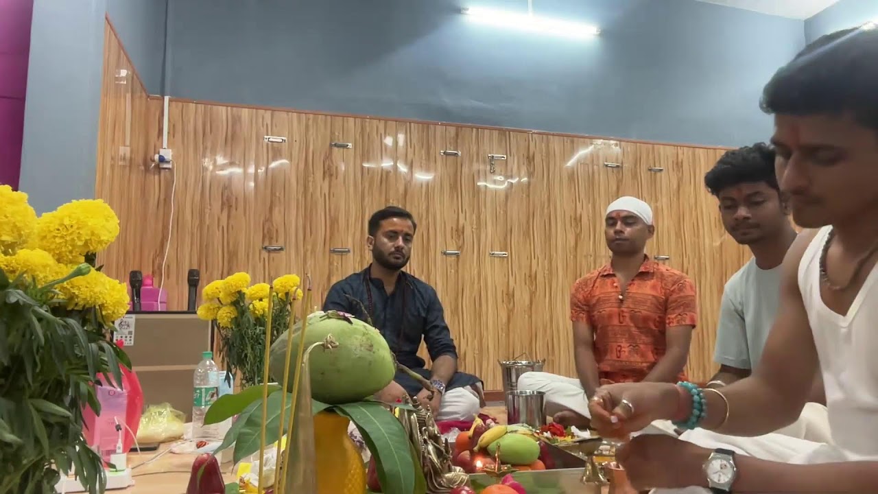 Shivaratri tisra parhar pujan