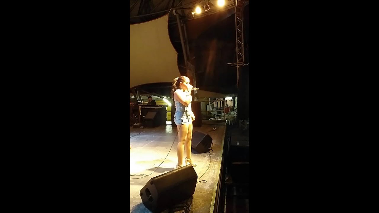 Rayanne Lima e forró pressão
