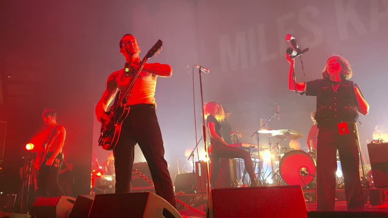 Miles Kane - Come Closer live in London (Roundhouse, 31.05.2022)