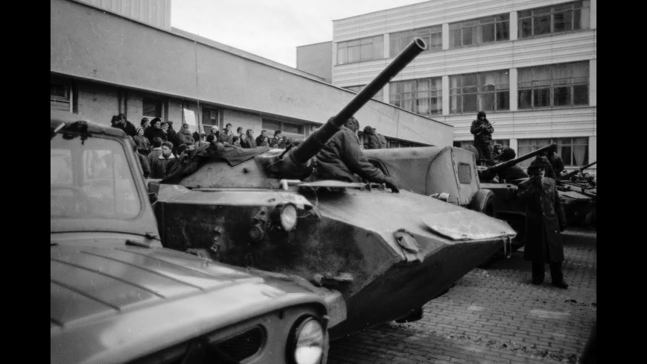 Graikijos teismas nusprendė: Sausio 13-ąja tanką vairavusio A. Radkevičiaus Lietuvai neišduos