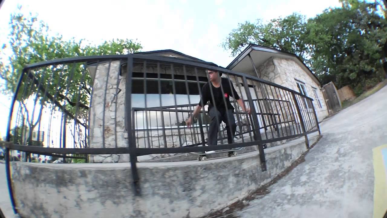 LAKAI: MESSIN' WITH TEXAS FEATURE