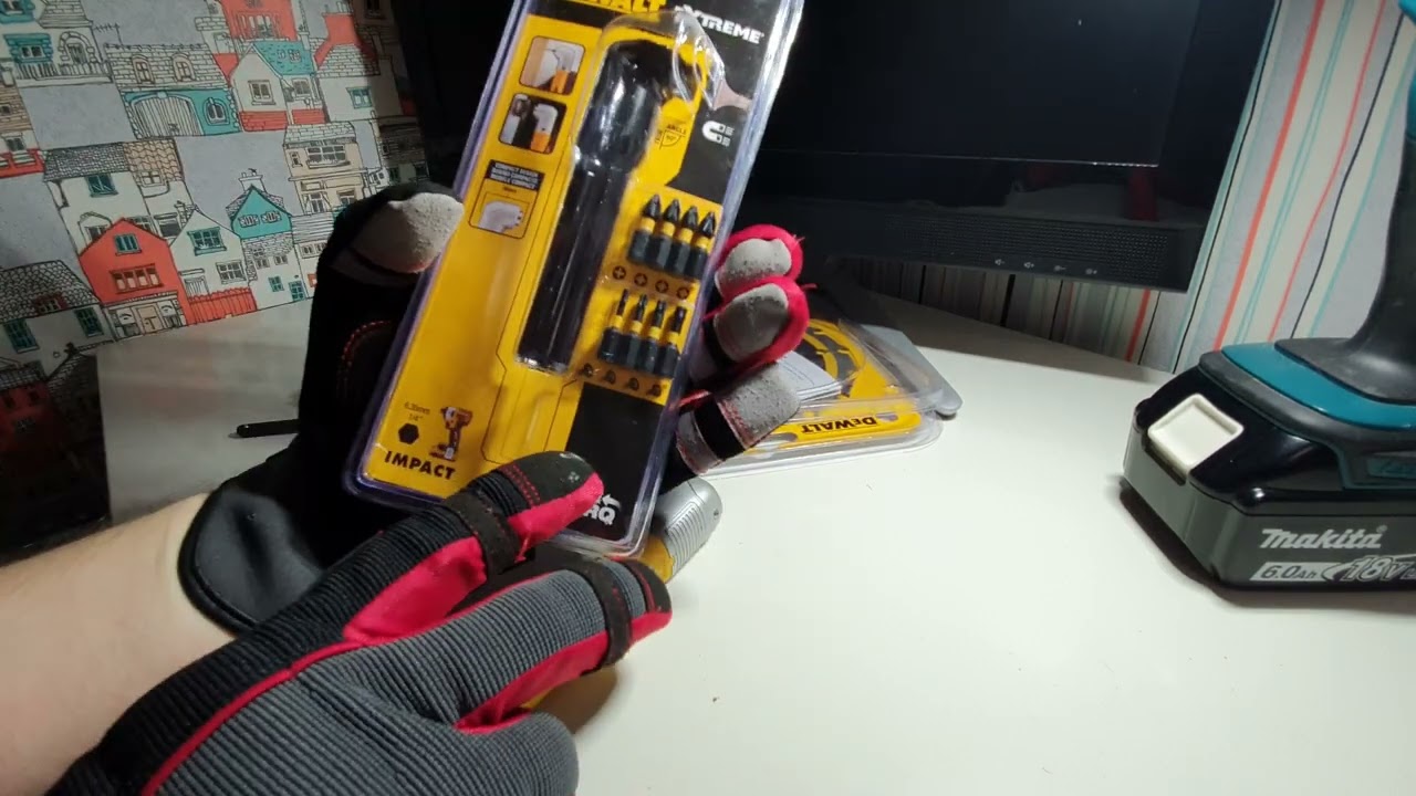 Угловой адаптер DeWALT DT71517T. Что внутри?