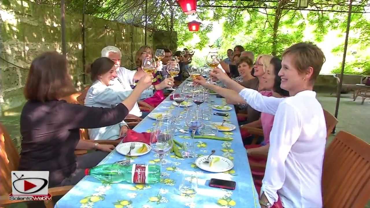 "The Awaiting Table" : a lezione di cucina salentina con Silvestro Silvestori