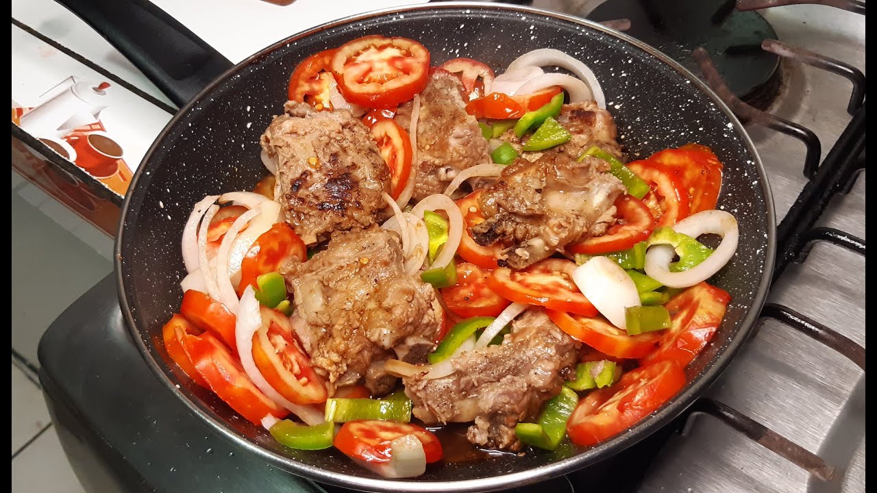 COMO PREPARAR UNA RICA COSTILLA DE CERDO ENTOMATADA