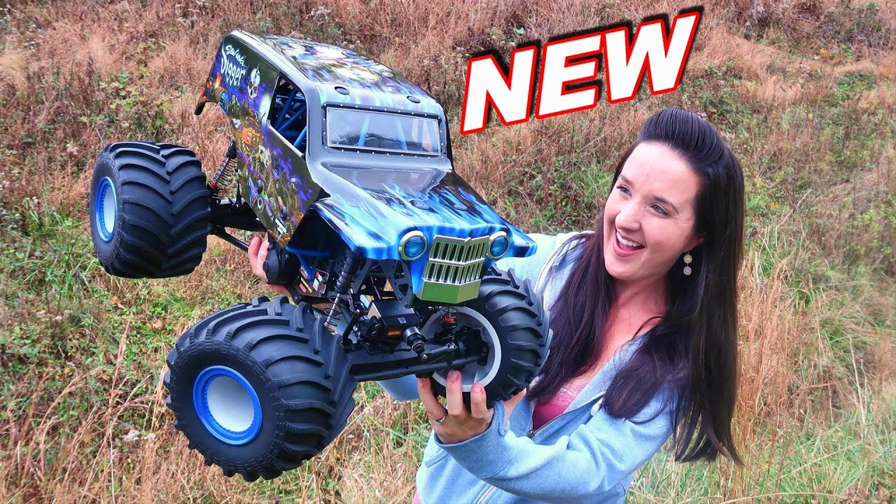 NEW!!! Losi LMT 4WD Solid Axle Monster Truck RTR - Grave Digger & Son-Uva Unboxing - TheRcSaylors