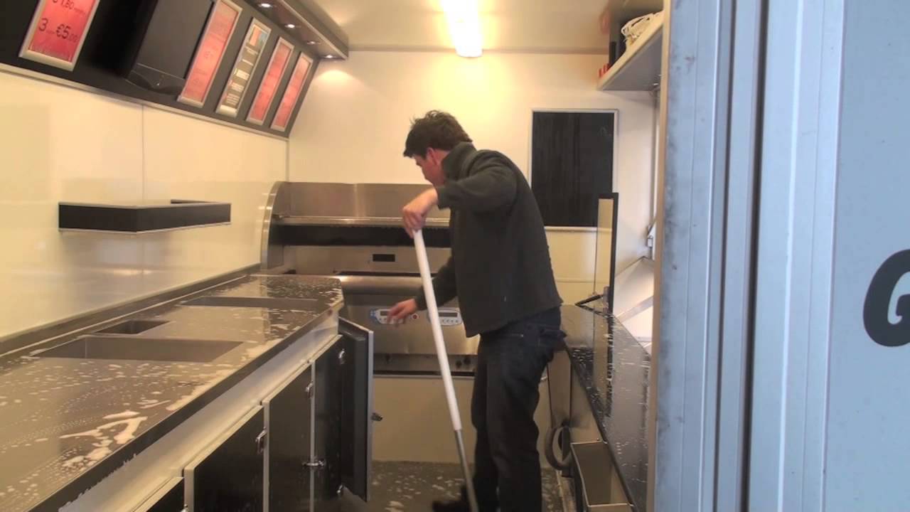 Glutenvrij visboer Schoonmaakwerkzaamheden