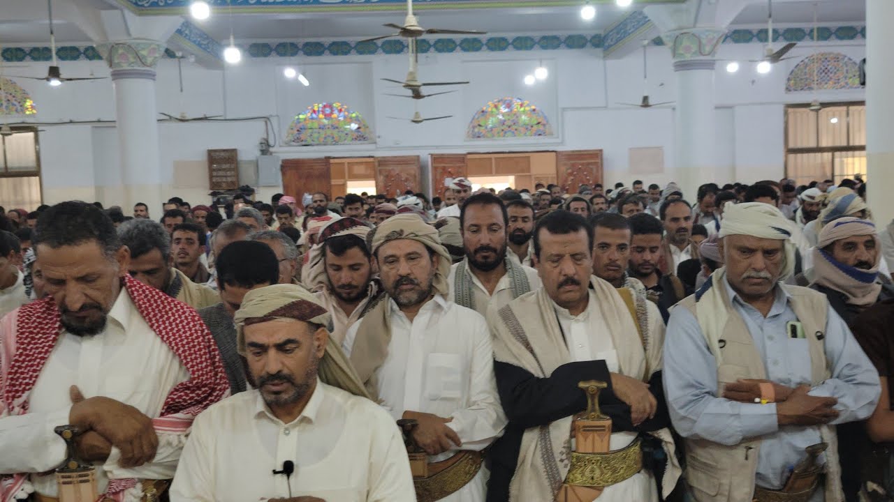 تشييع جنازة المناضل السبتمبري صالح محمد القردعي في مدينة مارب اليمن