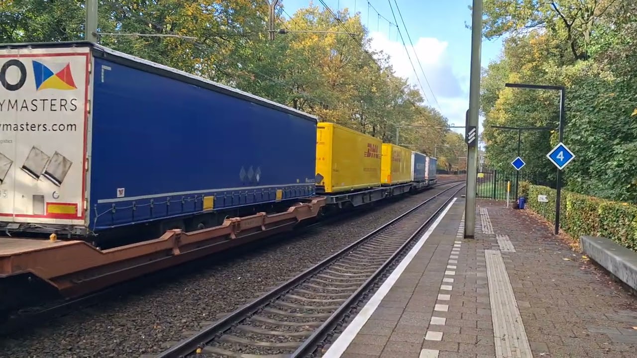 Cargo double crossing at Hilversum Mediapark! (🎄Merry Christmas🎄!!)