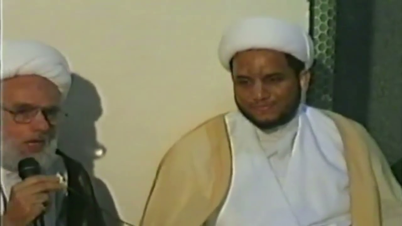 فيديو نادر للمرحوم سماحة العلامة الستري وهو يجري صيغة عقد قران الشيخ رائد الستري حفظه الله 29/5/2002