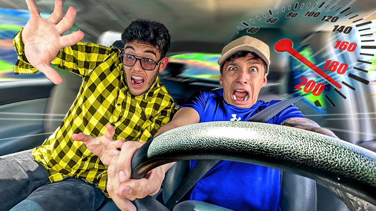 LE ENSEÑO a CONDUCIR a ​⁠ @RONALDMCDONALDS  * chocamos su auto*