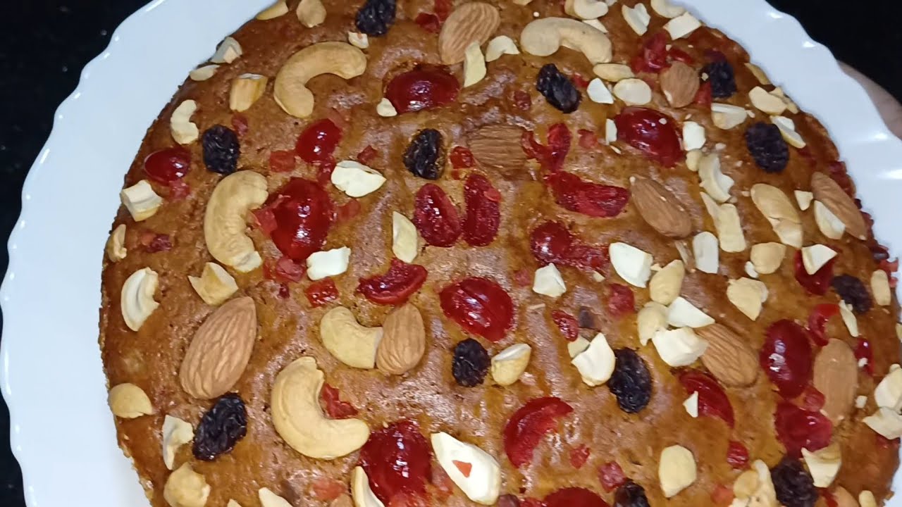 Eggless Plum Cake Without Alcohol | Soft & Moist Bakery Style Cake