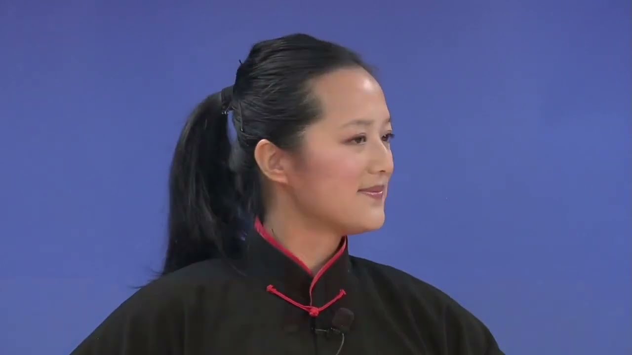 Ежедневная разминка и лёгкая растяжка по методике тайцзи с Амином Ву (7 минут в день) — разминка ...