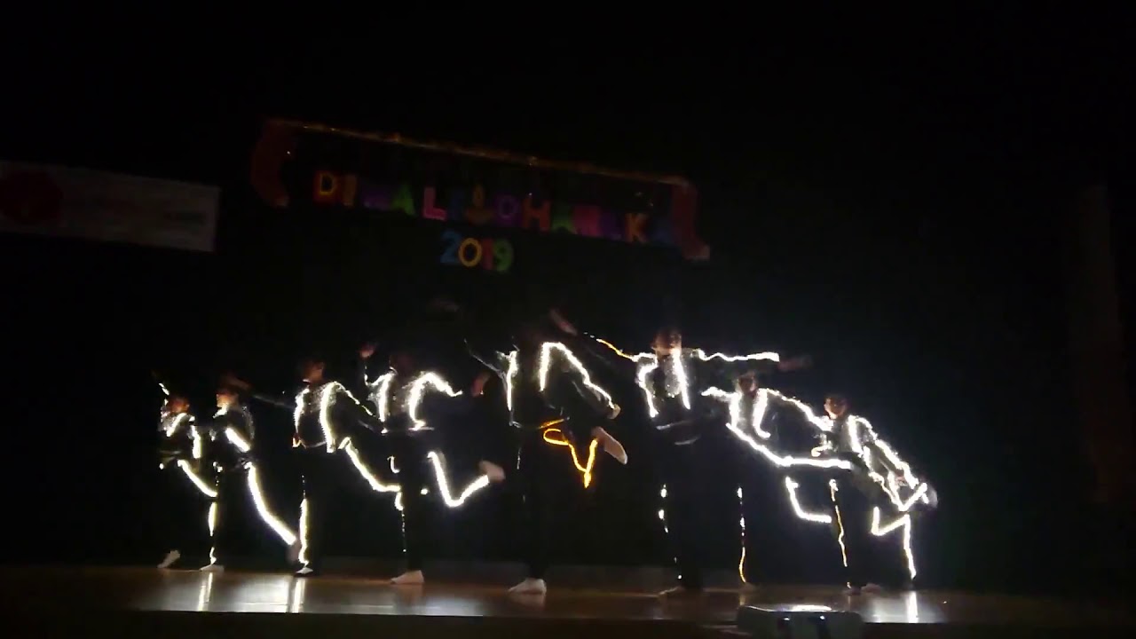Sara Zamana Haseeno ka Deewana at Ojima Indians Diwali 2019