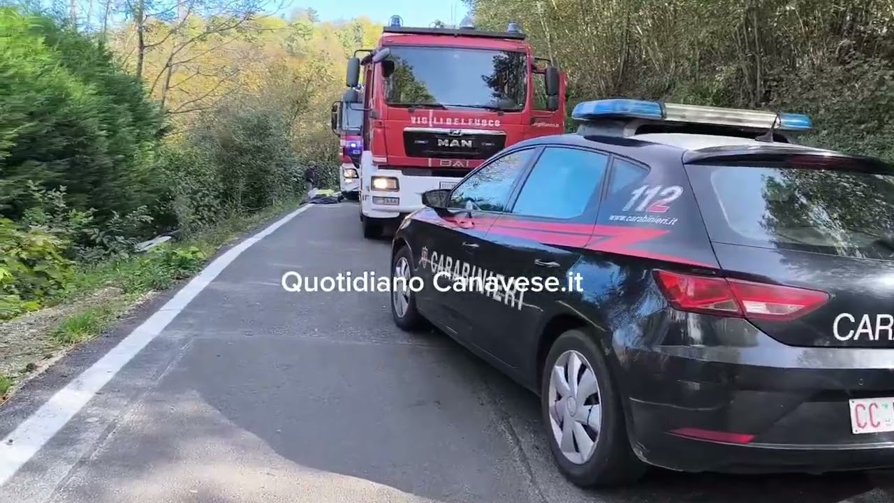 BALDISSERO CANAVESE - Incidente stradale, i soccorsi dei vigili del fuoco 